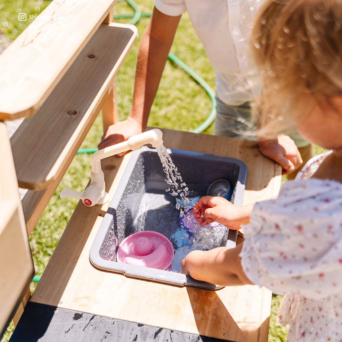 Lifespan Kids Ramsey Outdoor Play Kitchen - Cosy Abode