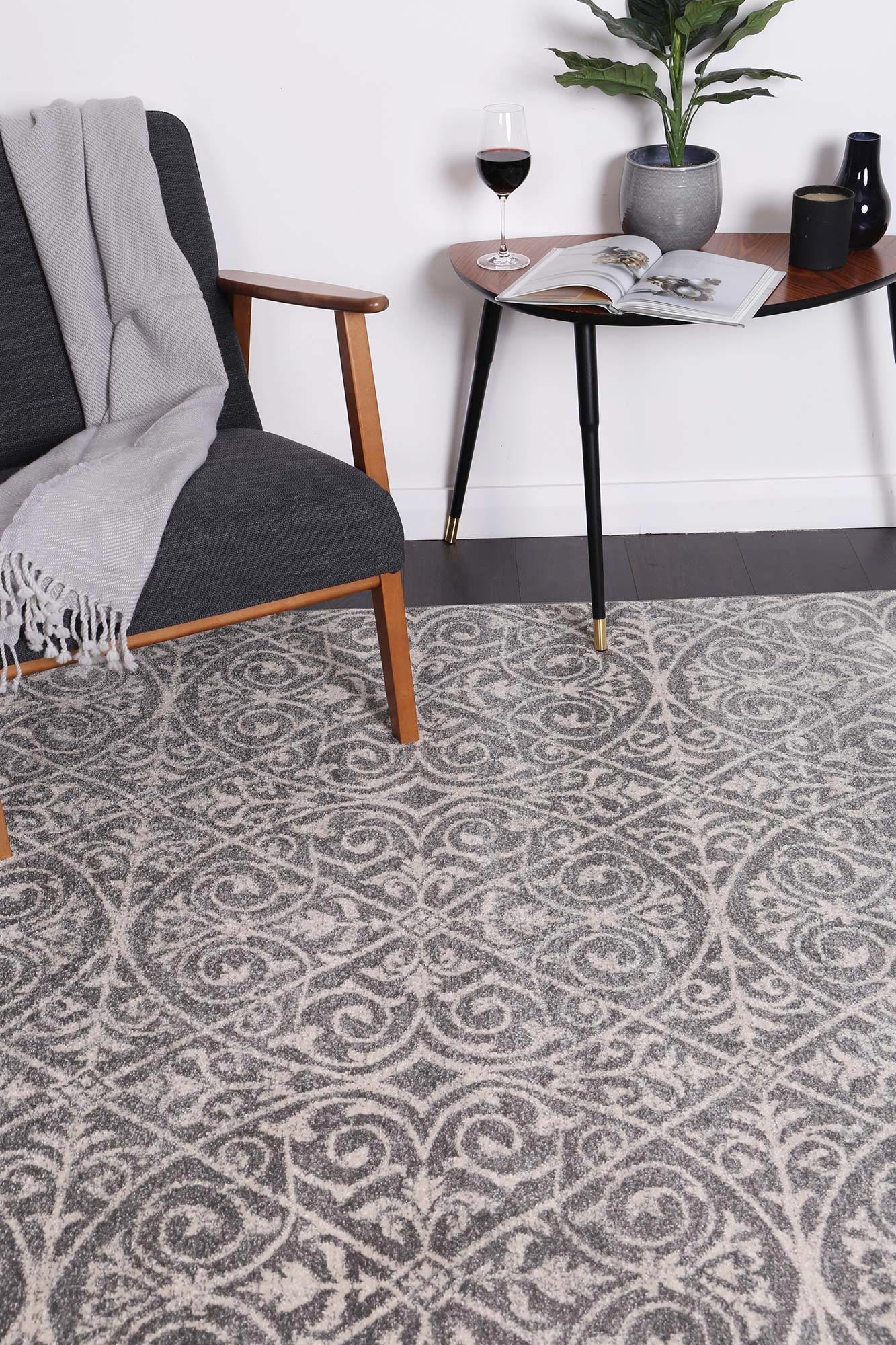 delicate-katherine-grey-ivory-rug 160x230 - Cosy Abode