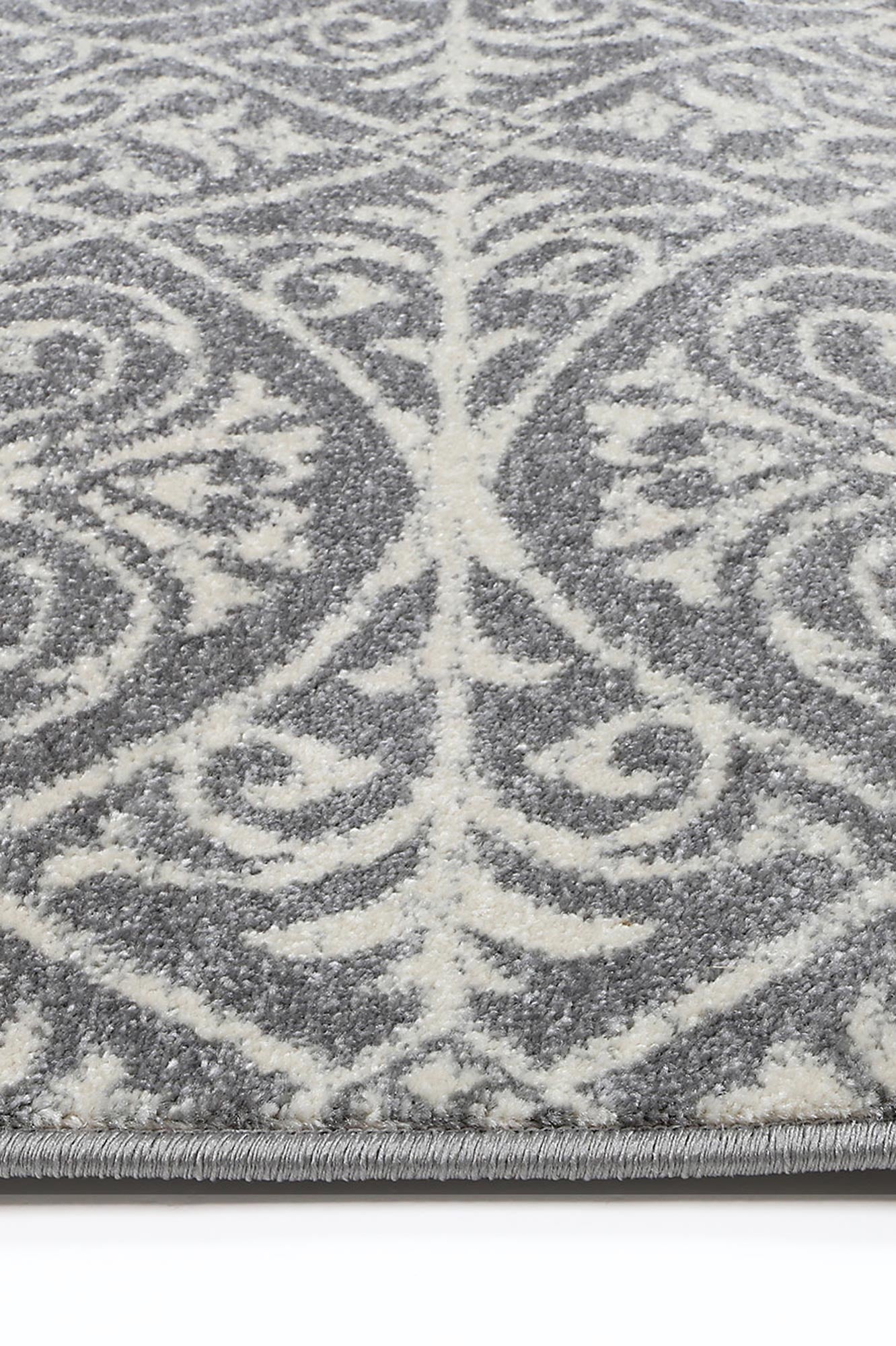 delicate-katherine-grey-ivory-rug 160x230 - Cosy Abode