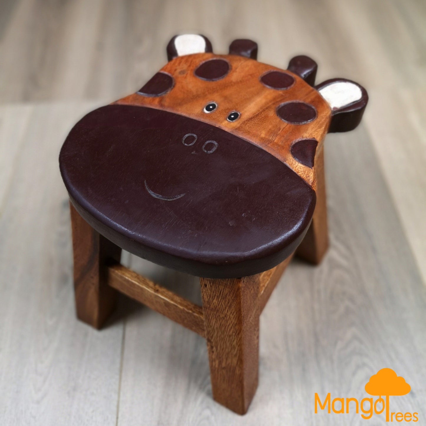 Kids Wooden Stool Giraffe - Cosy Abode