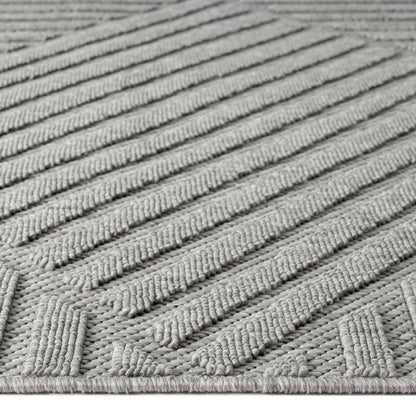 Alpha Outdoor Rug - Light Grey - 160x230 - Cosy Abode