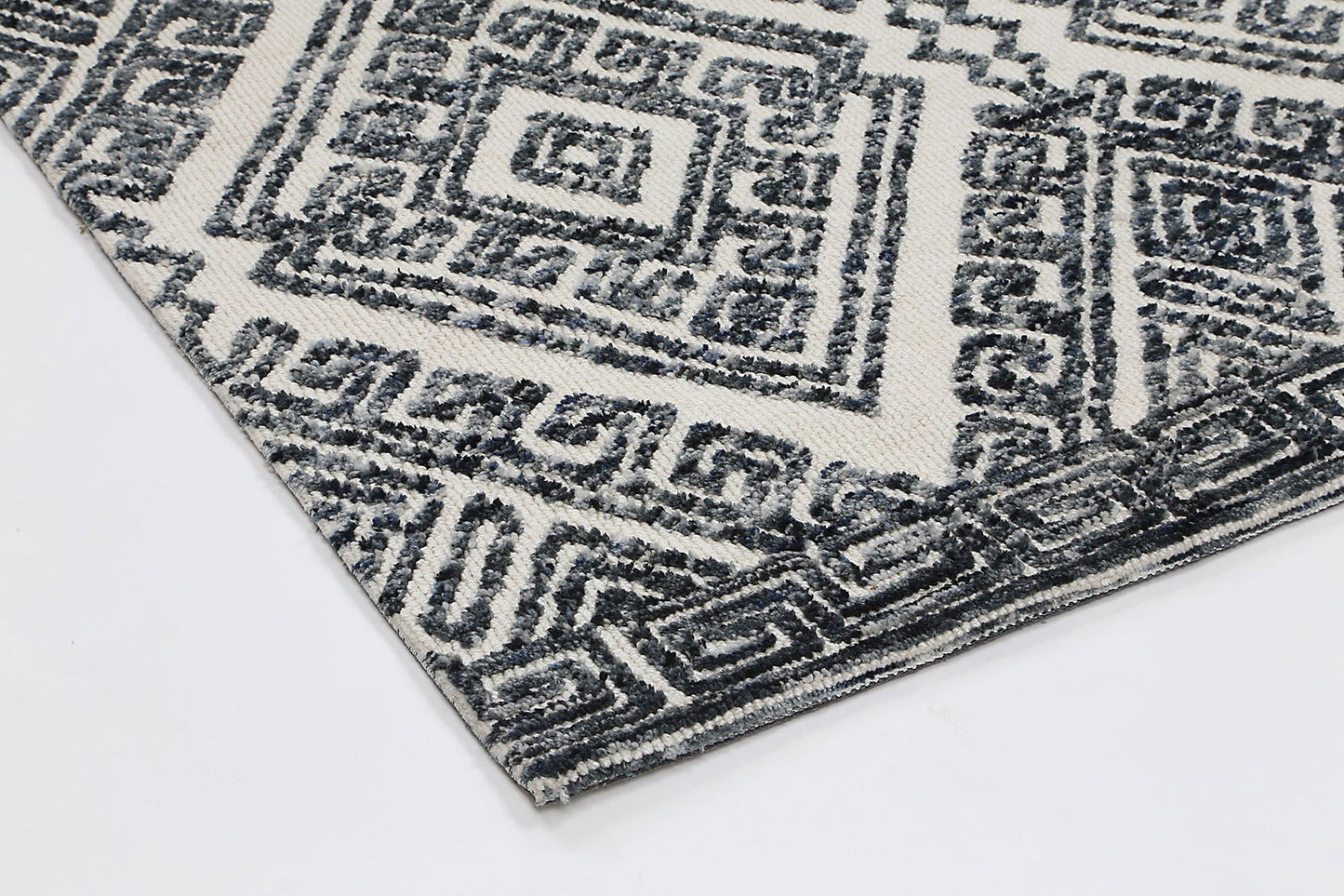 Amritsar Glenfalls Anthracite Tribal Rug 160X230 - Cosy Abode