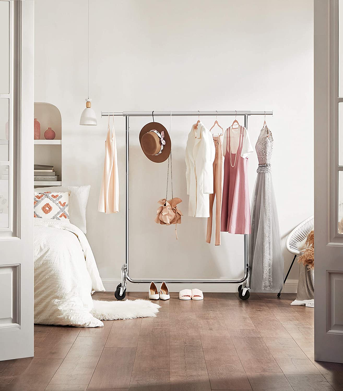 Clothes Rack Wheels Chrome Extendable, 136 kg load - Cosy Abode