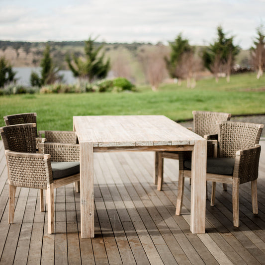 Wicker Dining set - Cosy Abode