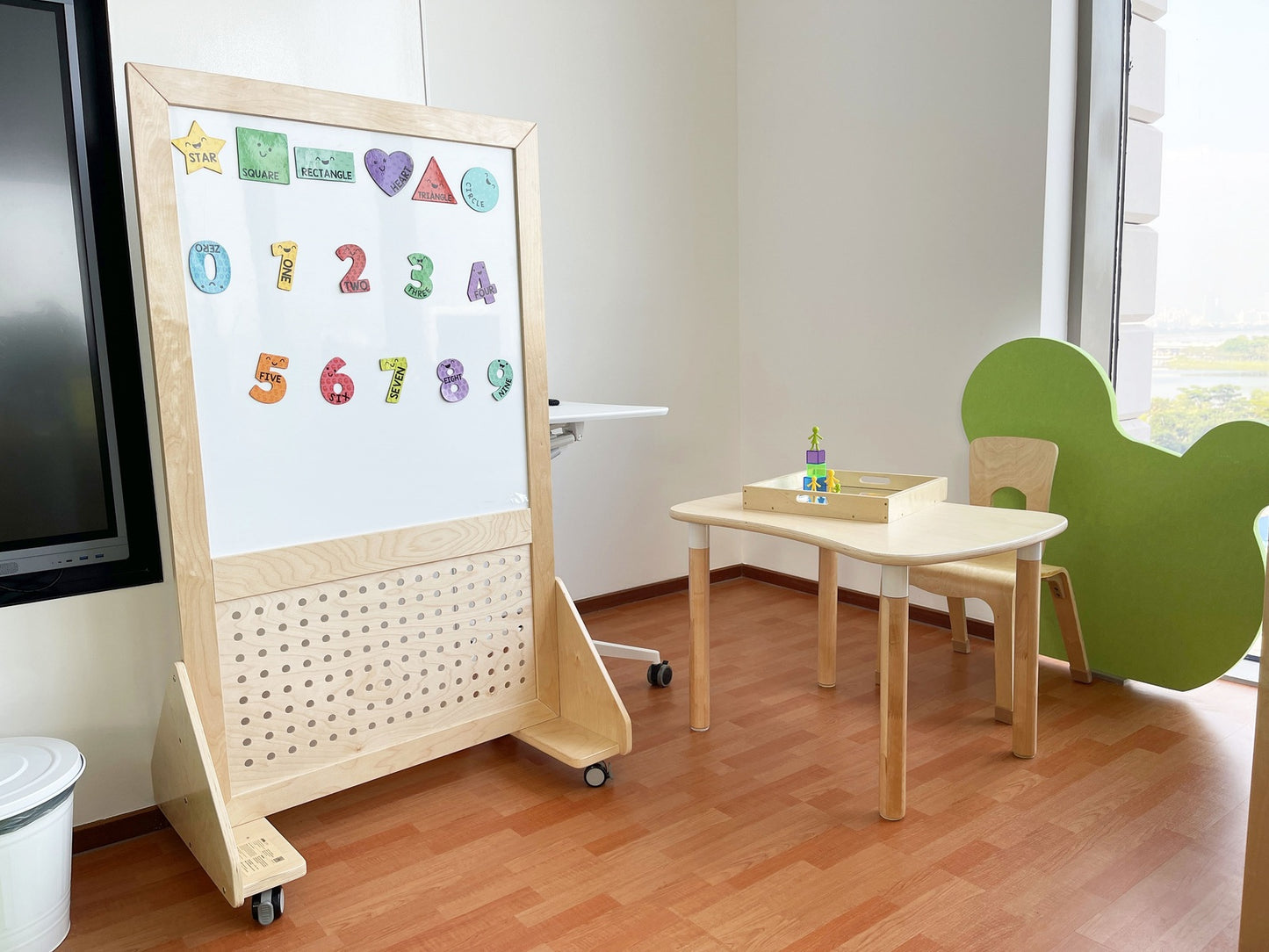 Jooyes Magnetic Mobile Discover Whiteboard with Pegboard - H140cm - Cosy Abode