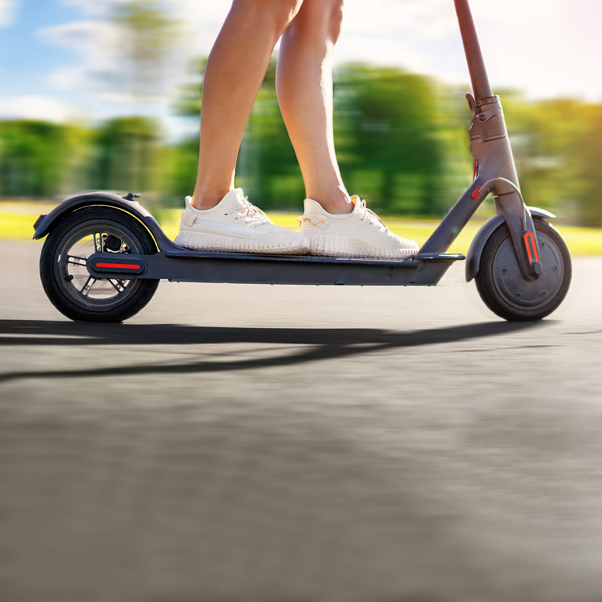 Folding Electric Scooter with a 36V 10.5Ah Battery, Ride Up To 30km/h - Cosy Abode