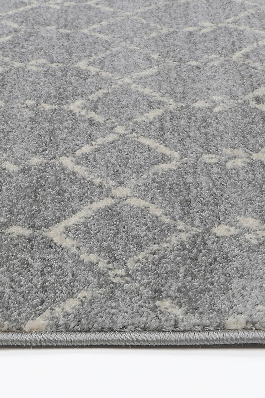 delicate-cassiday-grey-ivory-rug 240x330 - Cosy Abode