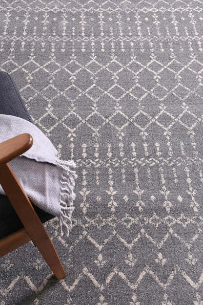 delicate-cassiday-grey-ivory-rug 80x300 - Cosy Abode