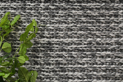 Harlow Cue Charcoal Wool Blend Rug 160x230 - Cosy Abode
