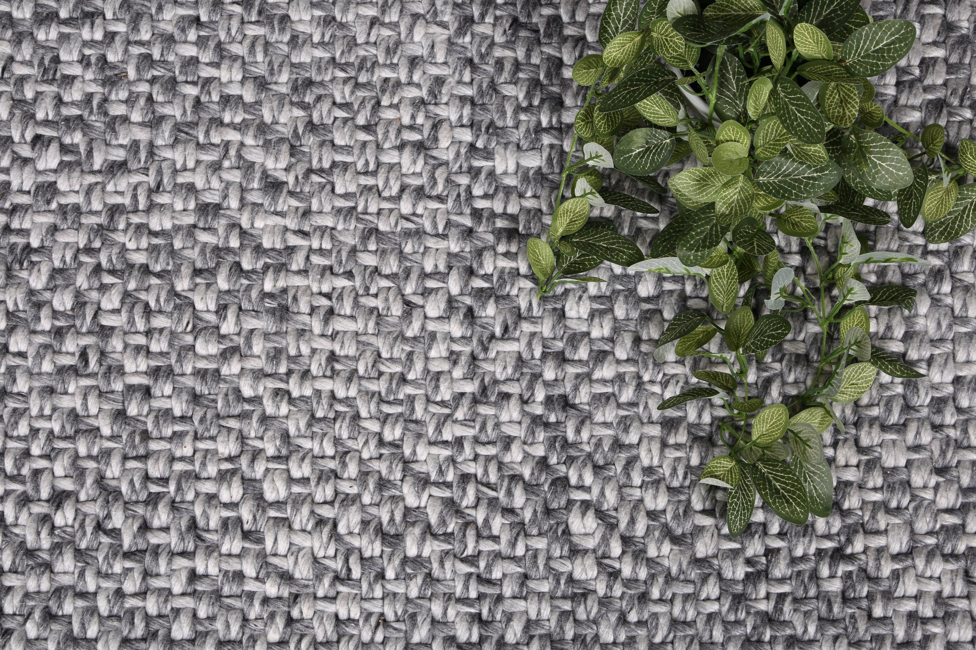 Harlow Chignon Charcoal Wool Blend Rug 200x290 - Cosy Abode