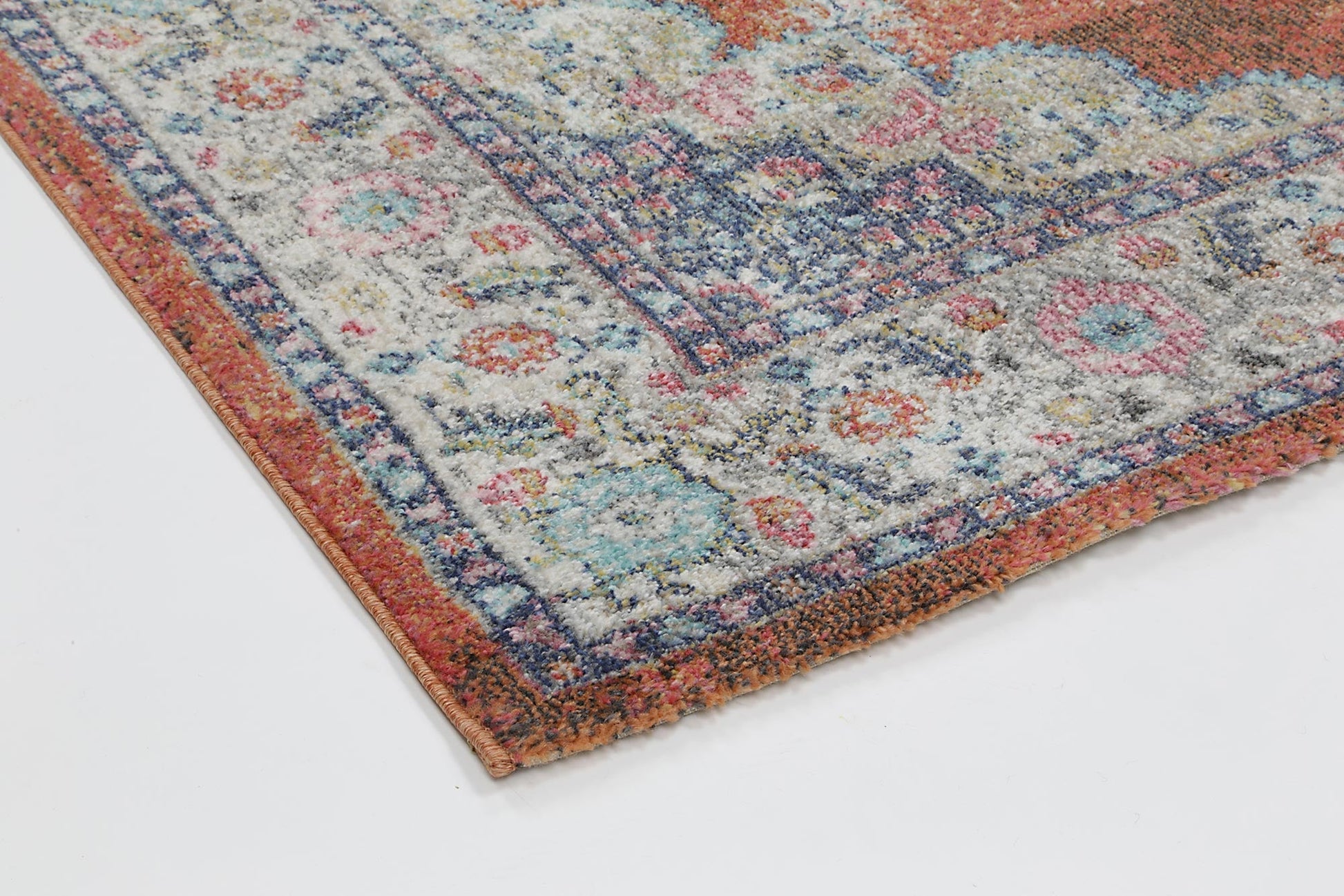 brentwood-transitional-rust-rug 160x230 - Cosy Abode