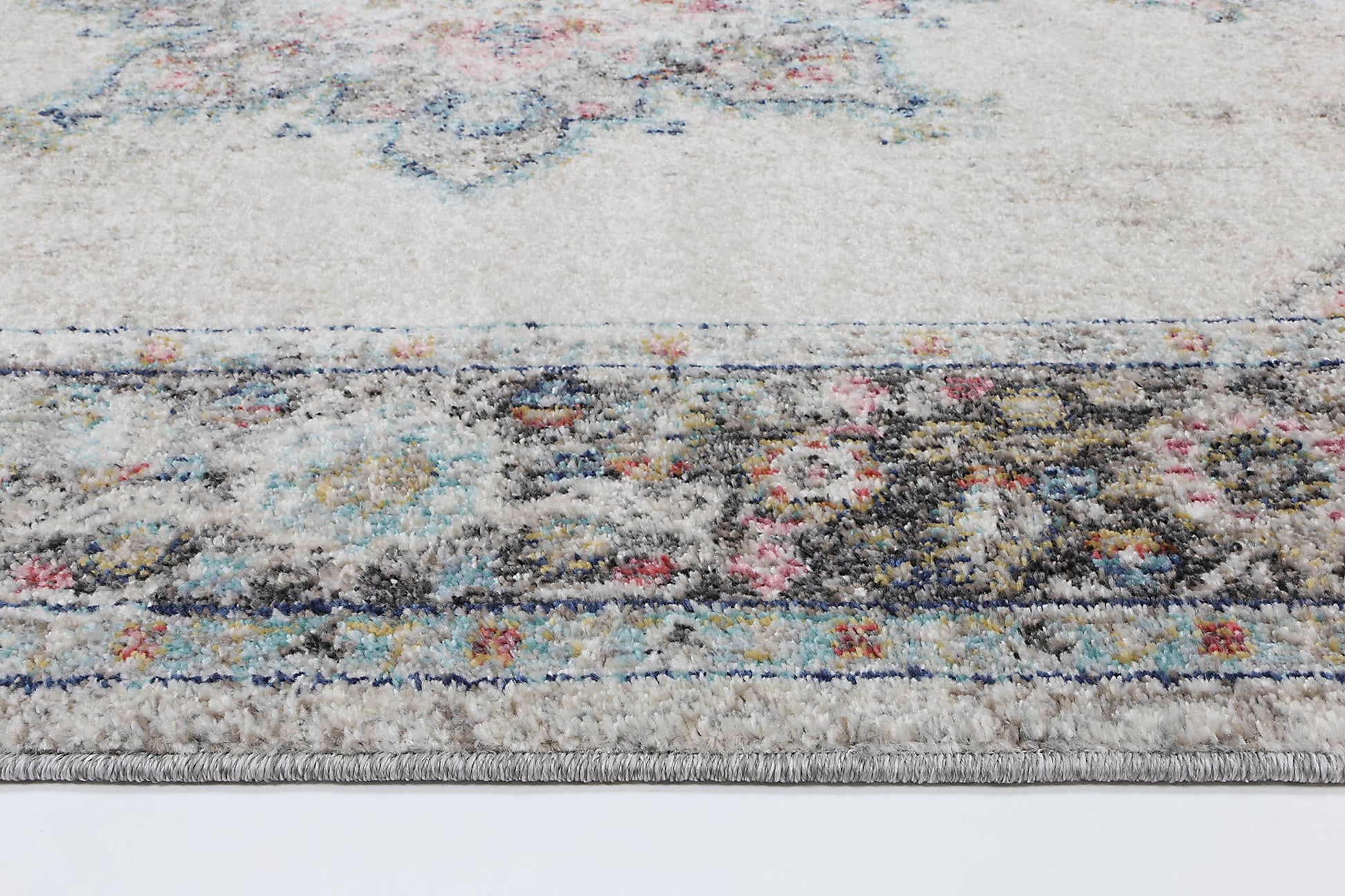 brentwood-transitional-cream-rug 160x230 - Cosy Abode