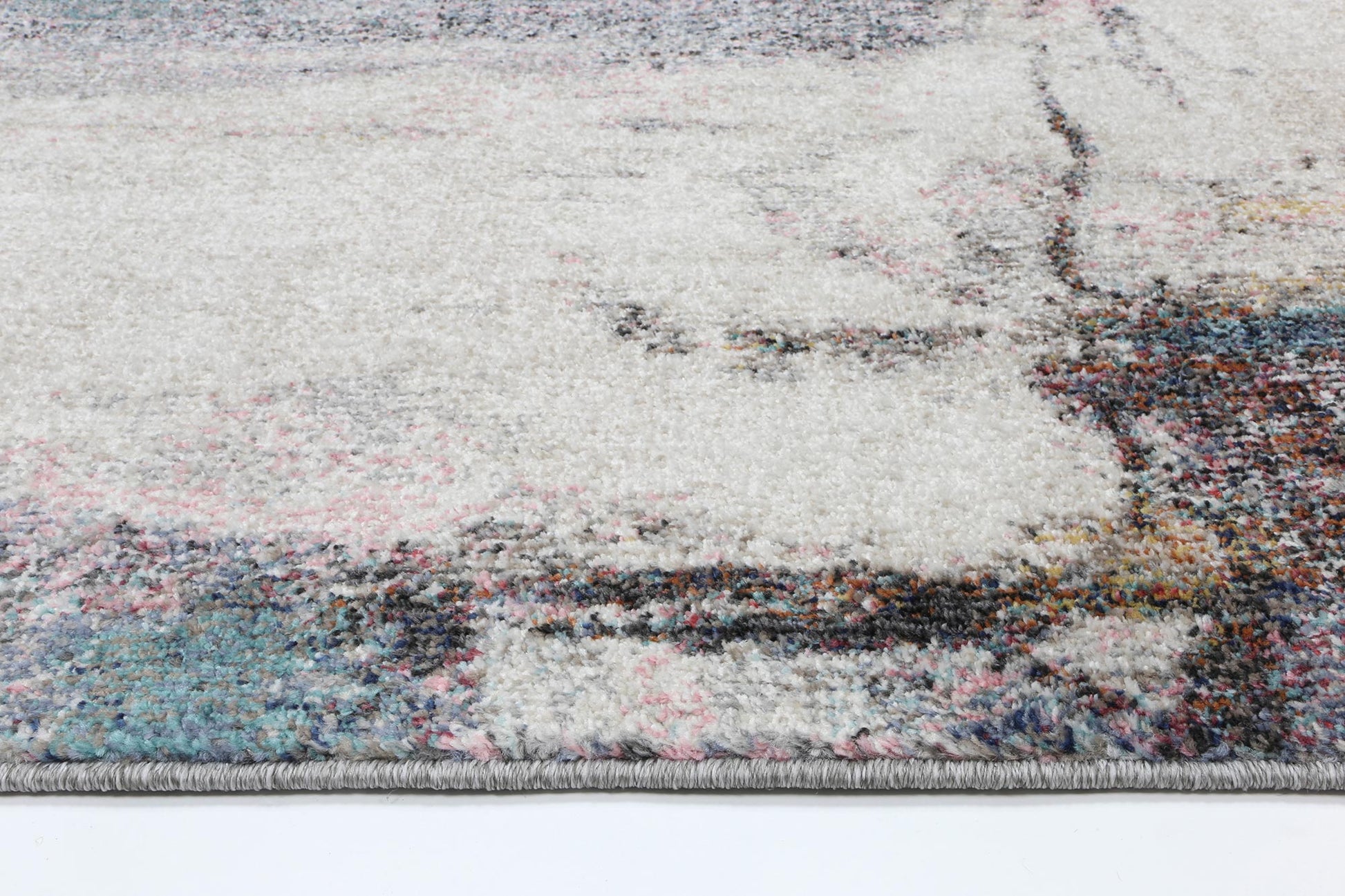aveza-abstract-grey-rug 200x290 - Cosy Abode