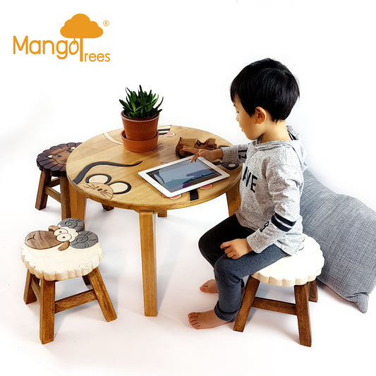Mix Animal Table + 4 stools Set - Cosy Abode