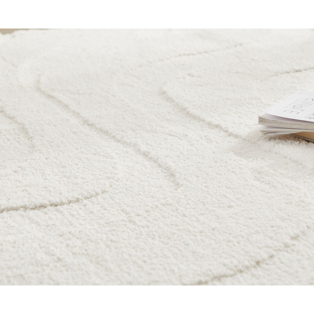 Kira Flat-weaved Rug - 240 cm - Cosy Abode
